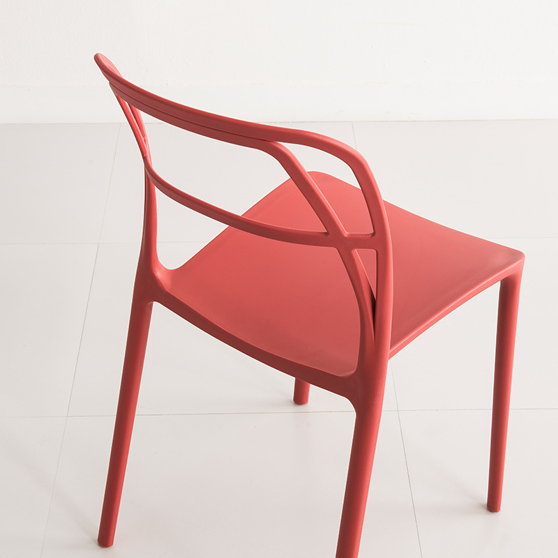 Design moderne coloré sans arme fixe et chaise de salle à manger en plastique salon simple salon